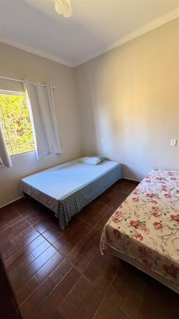 sitio-venda-mobiliado-2-hectares-casa-4-quartos-+-2-chales-capitolio-mg-a-500-metros-da-cachoeira-do-lobo-1143690